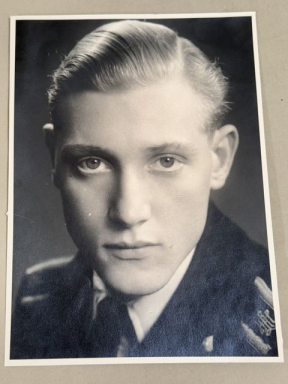 Original WWII German Studio Portrait Photograph, Waffen-SS LAH Soldier!