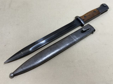 Original WWII German 98K Bayonet and Scabbard, MATCHING 42fnj
